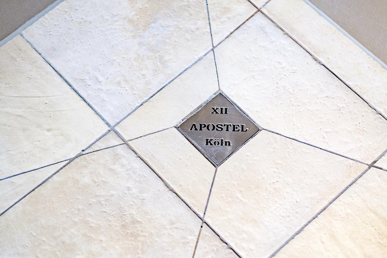 XII Apostel Albergo Cologne Exterior photo